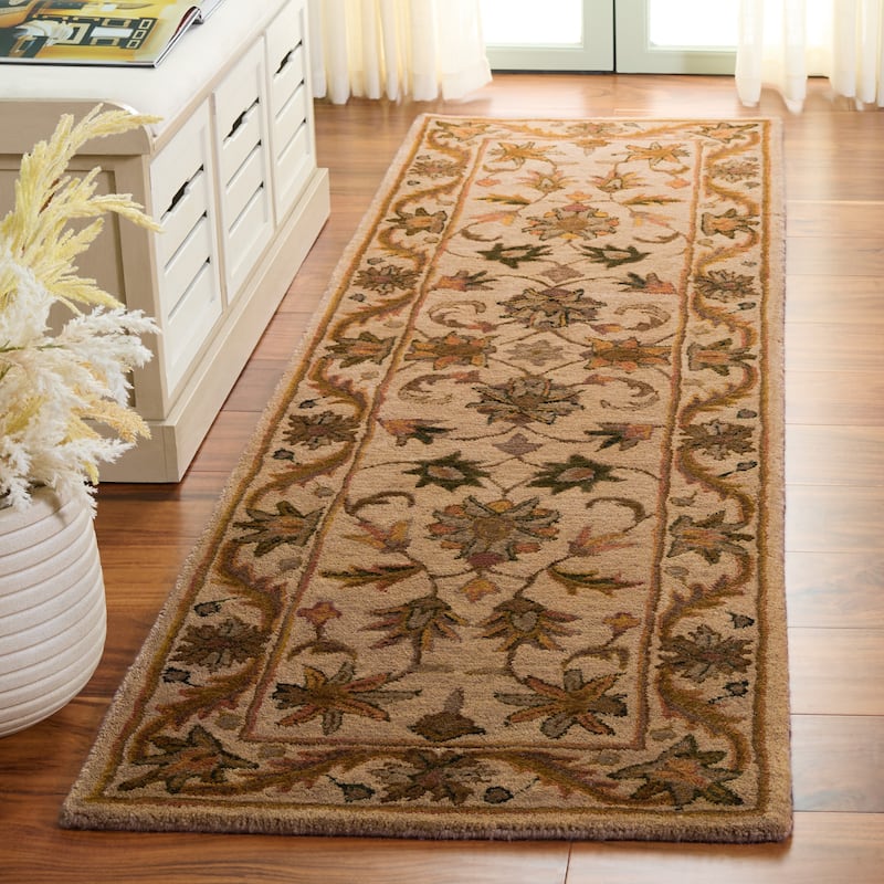 SAFAVIEH Handmade Antiquity Talvikki Traditional Oriental Wool Rug - 2'3" x 8' Runner - Gold