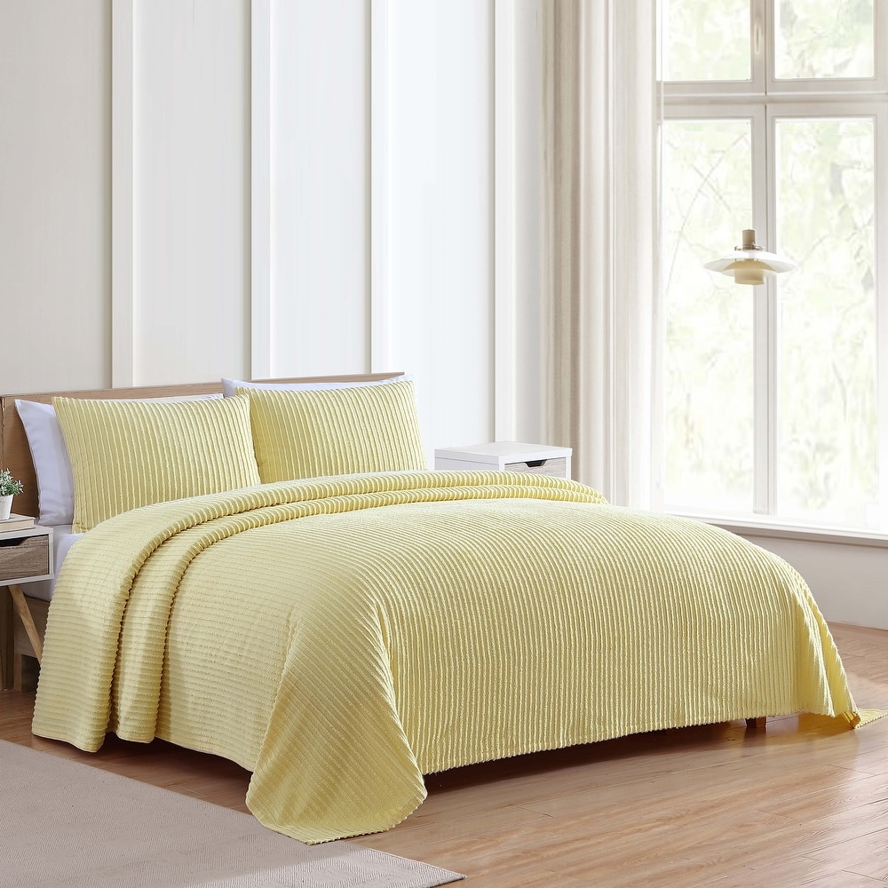 Yellow on sale bedspread queen