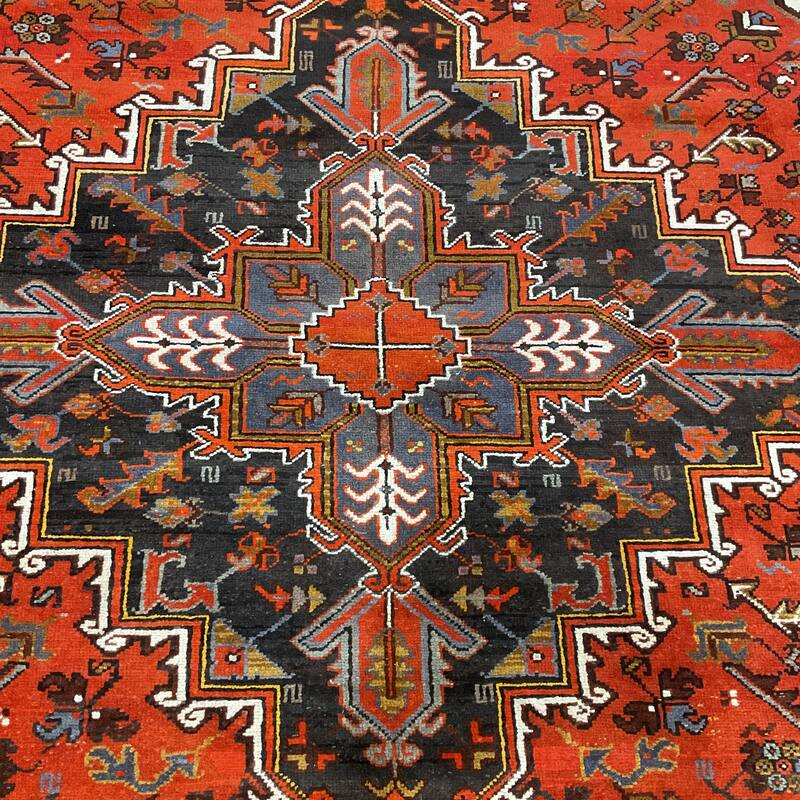 HERAT ORIENTAL Handmade Fine Persian Heriz Wool Rug - 8'5" x 11'5"