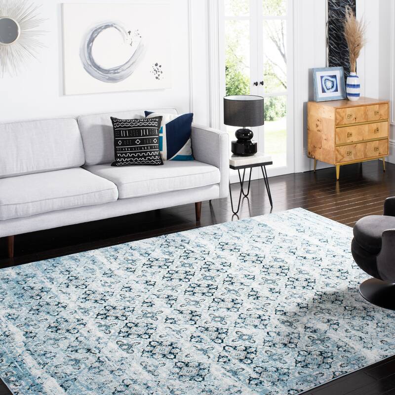 SAFAVIEH Lagoon Nejla Distressed Rug