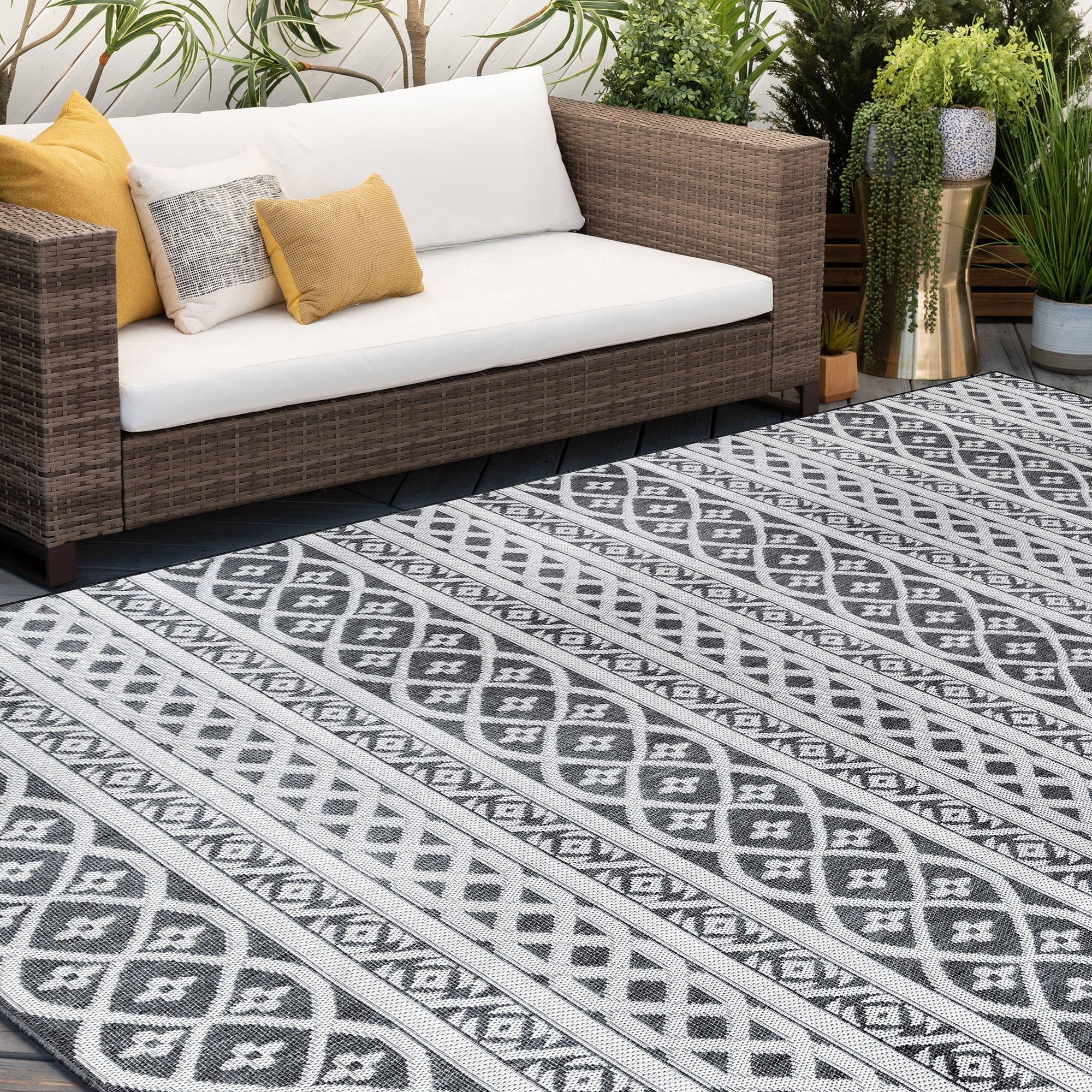 Vision Coastal Stripe Indoor/Outdoor Area Rug