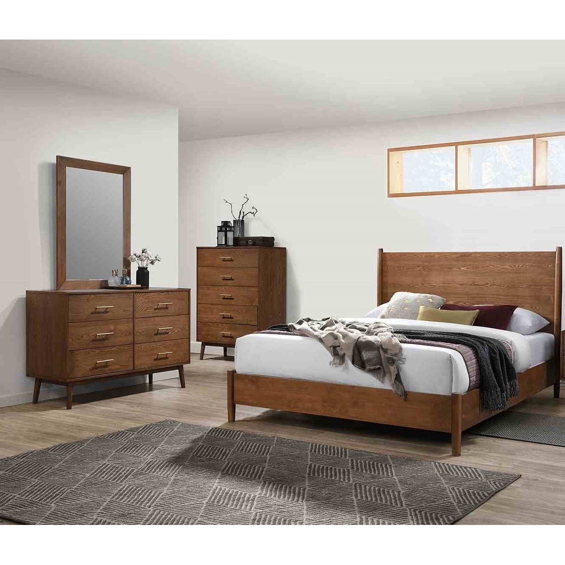 4pc Bed Dresser Mirror Chest Walnut Finish Bedroom Set Classic
