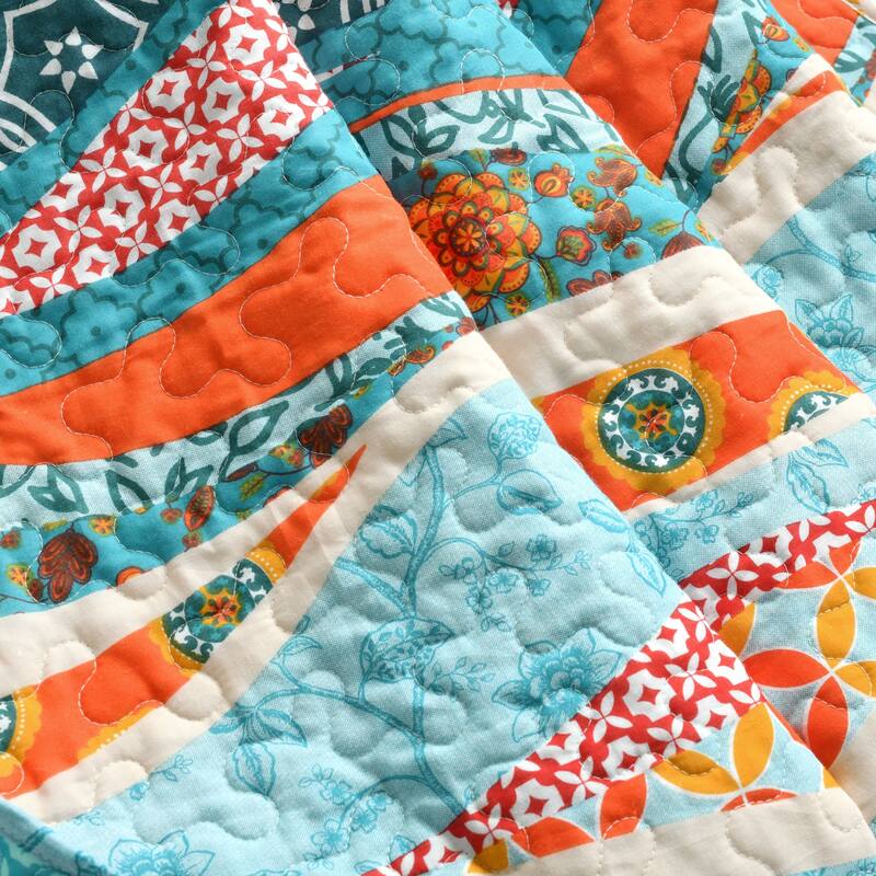 Lush Decor Hailey Watercolor Wave Reversible Cotton Throw Blanket