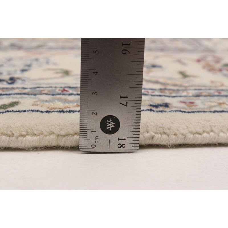 ECARPETGALLERY Hand-knotted Nain Cream Silk, Wool Rug - 5'10 x 9'1