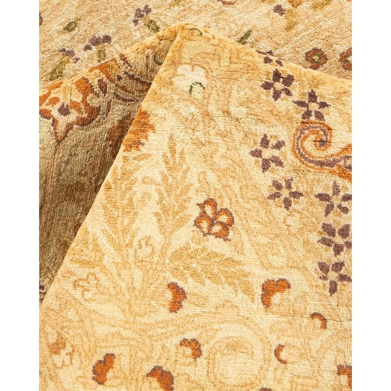 Overton Handknotted Wool Traditional Oriental Ivory Area Rug - 5' x 8'