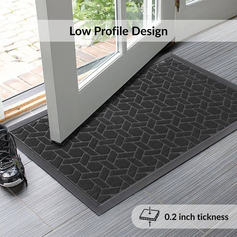 Heavy-Duty Dirt-Trapping Rubber Doormat with Raised Pattern
