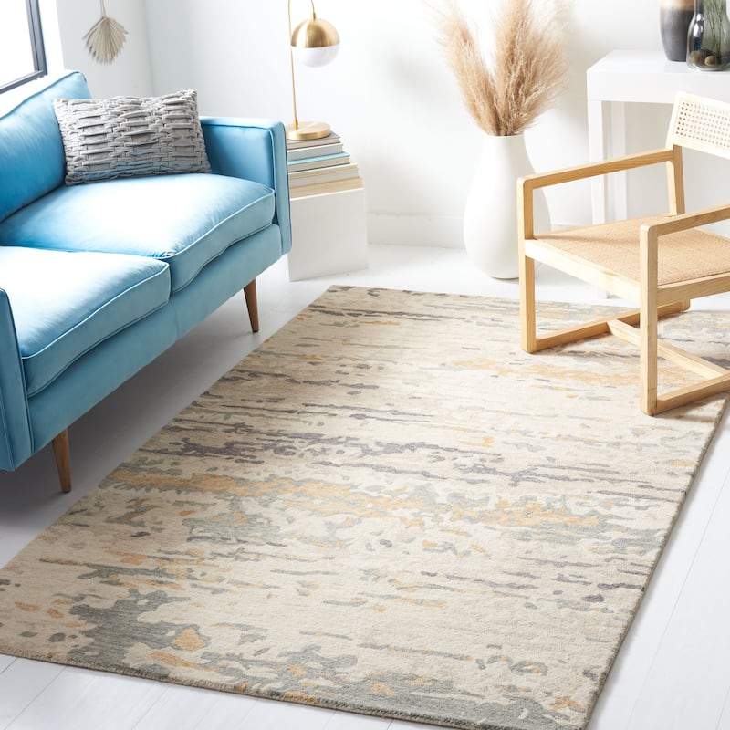 SAFAVIEH Handmade Soho Krysten Modern Wool Rug - 5' x 8' - Beige/Grey