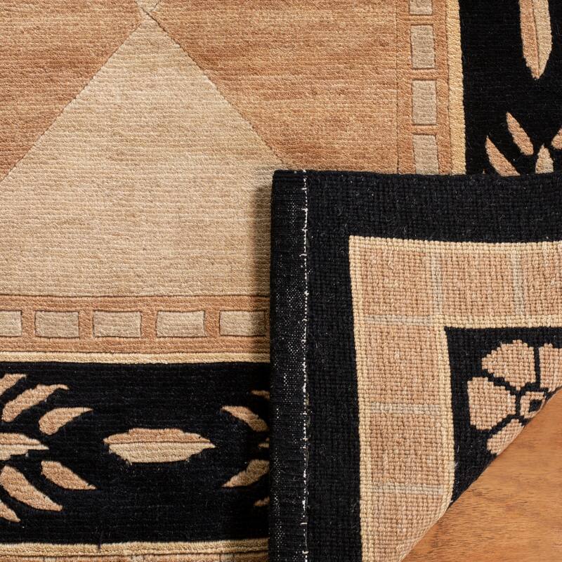 SAFAVIEH Couture Hand-knotted Tibetan Sumathy Modern Wool Rug