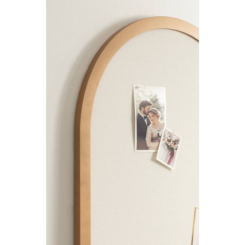 Kate and Laurel Holbrook Arch Pinboard