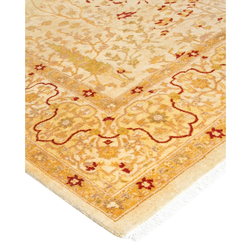 Overton Handknotted Wool Traditional Oriental Ivory Area Rug - 5' x 8'