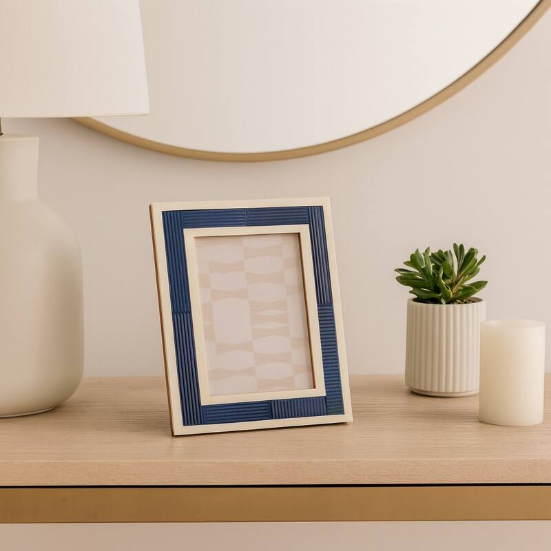 Decorative Round Marble Sculpture Statue - 10", White & Black