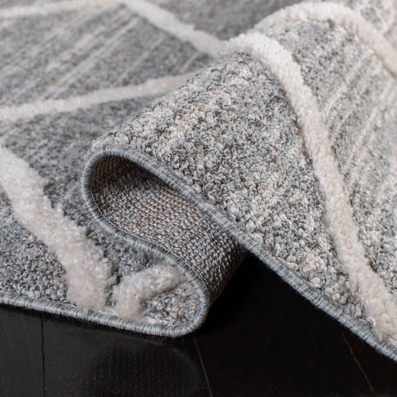 Martha Stewart by SAFAVIEH Lucia Shag Laurenzia Rug
