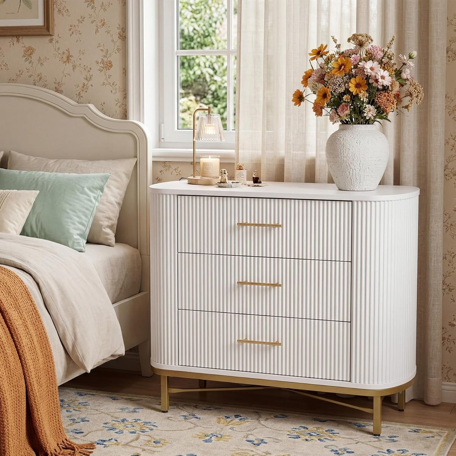 Solid Wood Nightstand with 3 Drawers, Mid-century Modern Nightstands for Bedroom