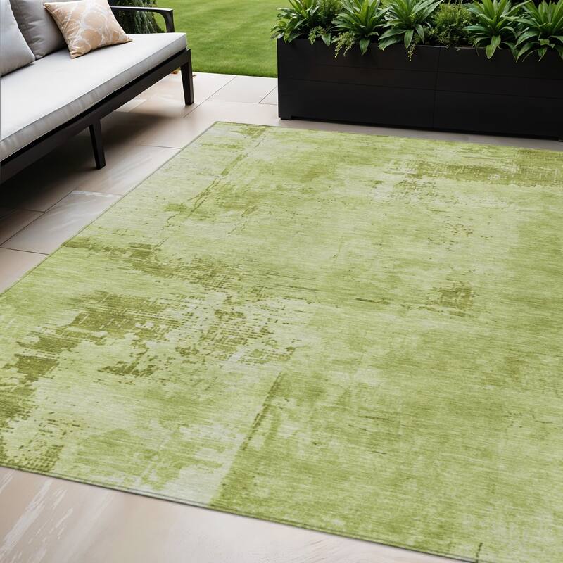 HomeRoots Abstract Transitional Rectangle Outdoor Rug - 5' X 8'