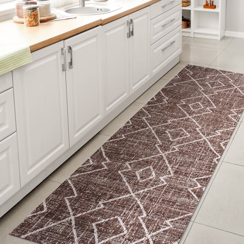 JONATHAN Y Derya Tribal Diamond Trellis Indoor/Outdoor Area Rug