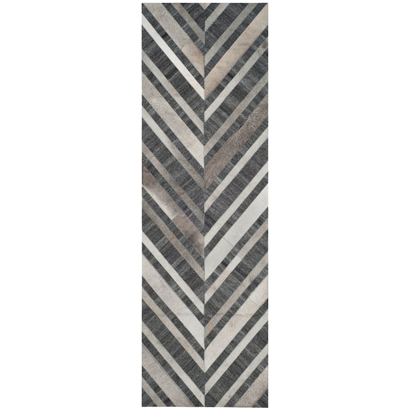 SAFAVIEH Handmade Studio Leather Pepper Modern Leather Rug