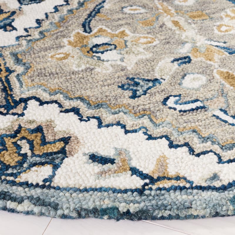 SAFAVIEH Handmade Aspen Helis Boho Wool Rug