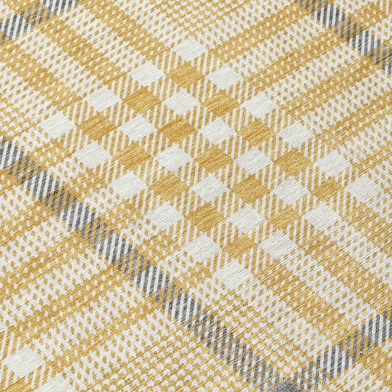 HomeRoots Plaid Transitional Rectangle Outdoor Rug