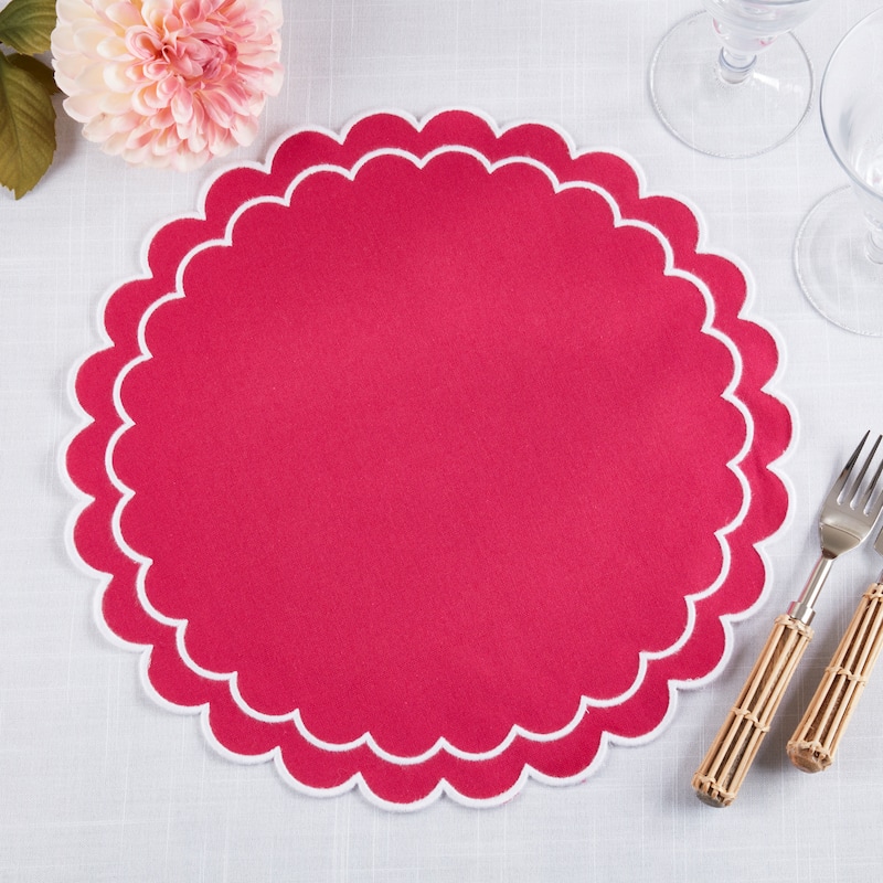 Scalloped Cotton Placemats (Set of 4) - Layered Wavy Edge Round Table Placemats for Dining, Entertaining & Everyday Table, 15"
