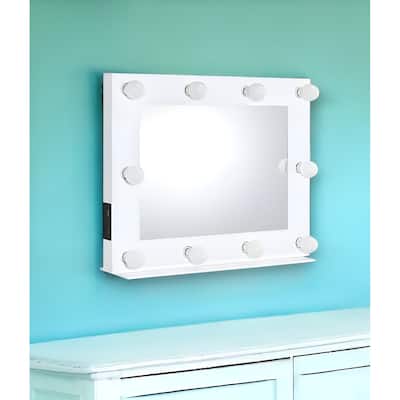 HomeRoots 26" White Metal Framed Mounted Accent Mirror - 32' X '26' X '7