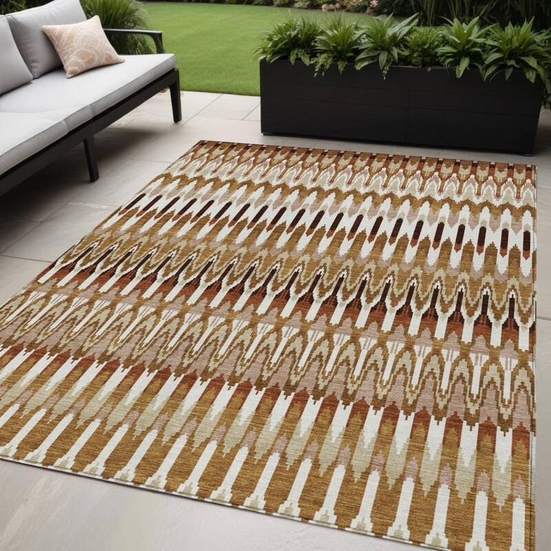 HomeRoots Southwestern Transitional Rectangle Outdoor Rug - 5' X 8'