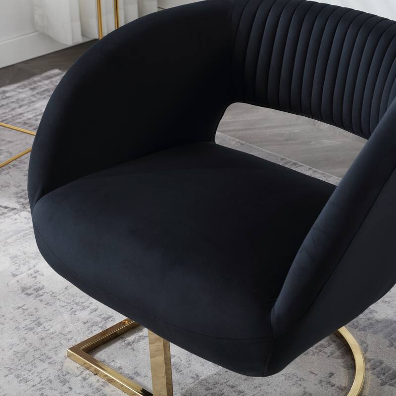 Upholstered Tufted Living Room Chair