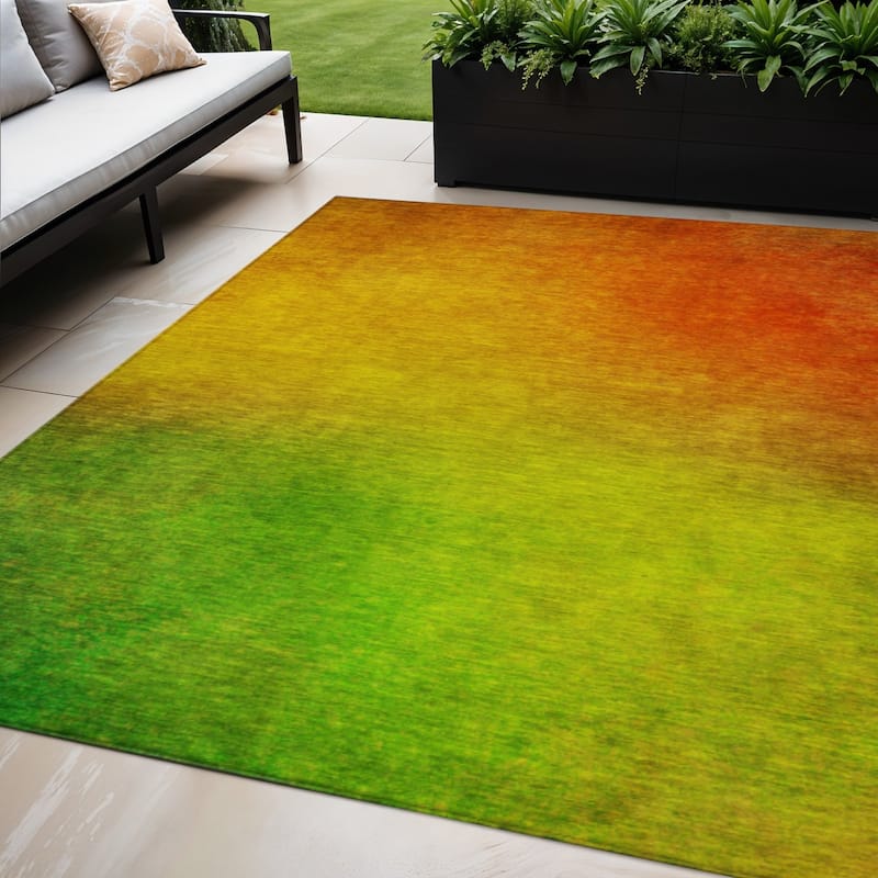 HomeRoots Ombre Transitional Rectangle Outdoor Rug - 5' X 8'