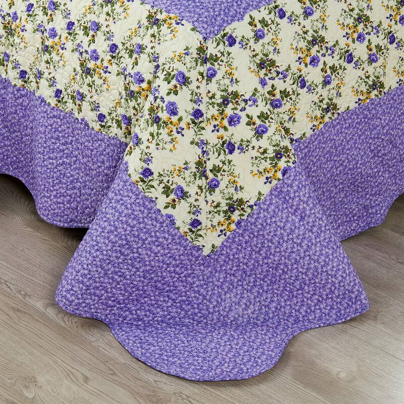 Serenta Oversized Saigon 7 Piece Bedspread Set, Queen and King