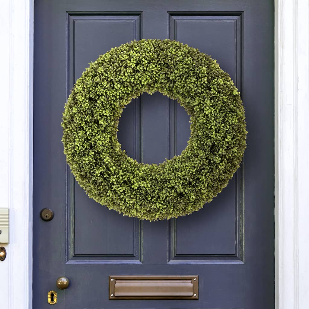 Spring Boxwood Wreath 28"