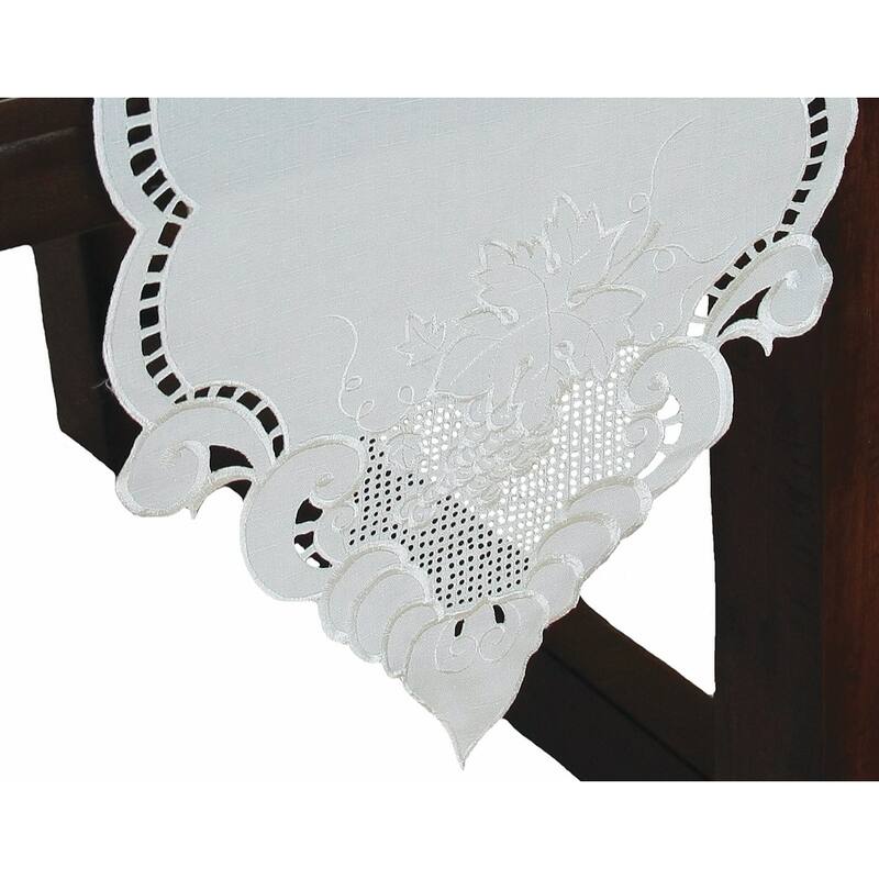 Grapes and Leaves-15X54-Table Runner