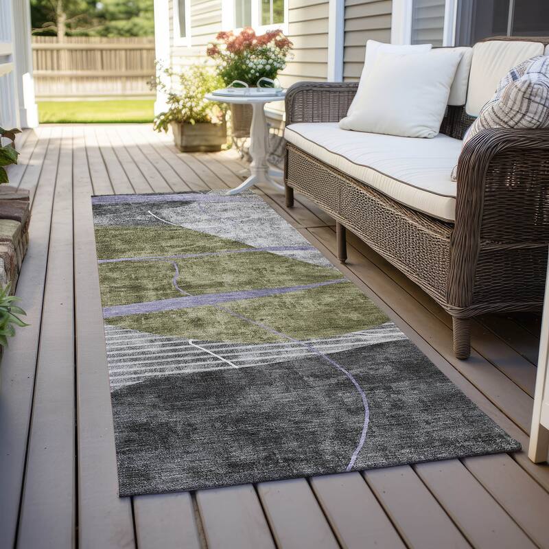 Machine Washable Indoor/ Outdoor Chantille Contemporary Abstract Rug - Olive - 2'3" x 7'6"