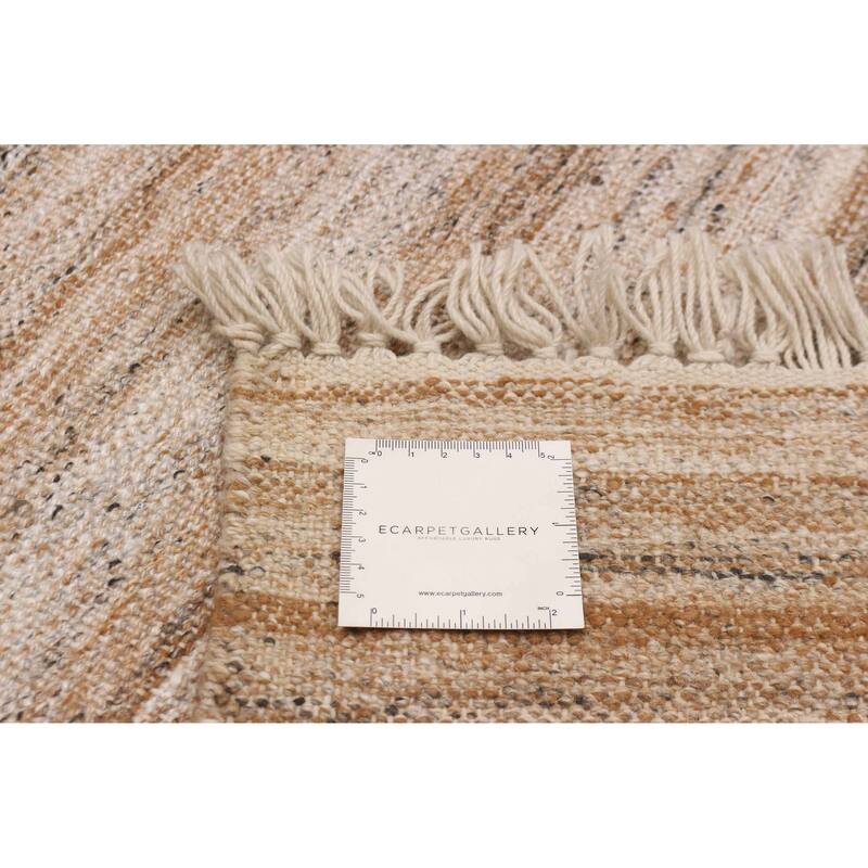 Boho Beige, Tan Kilim 5'5" x 7'7" - 5'5 x 7'7