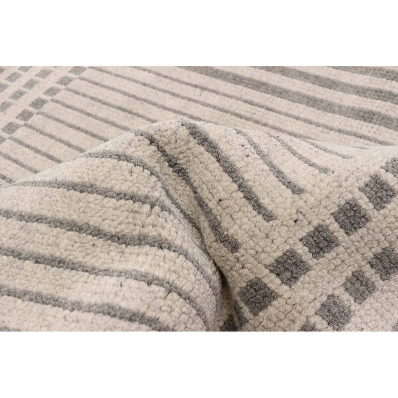 ECARPETGALLERY Hand-knotted Tangier Light Grey Wool Rug - 5'0 x 8'0