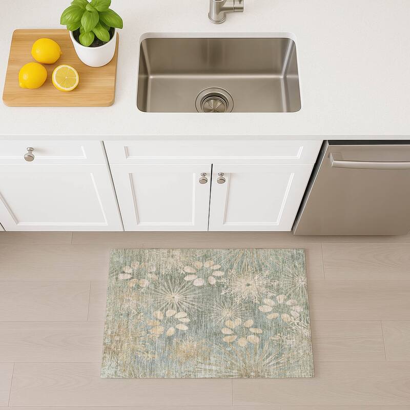 Machine Washable Indoor/ Outdoor Floral Geo Chantille Rug