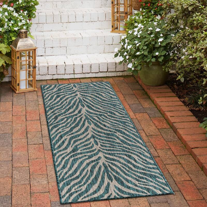 Outdoor Gallery Collection Area Rug