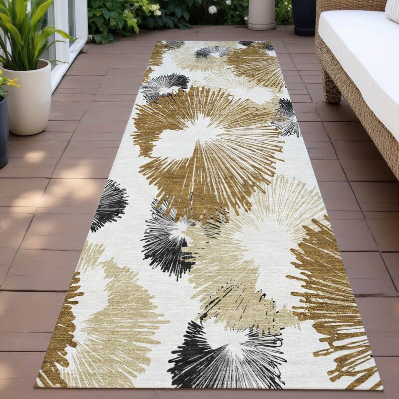 Machine Washable Indoor/Outdoor Modern Floral Chantille Rug - Chocolate - 2'3" x 7'6"