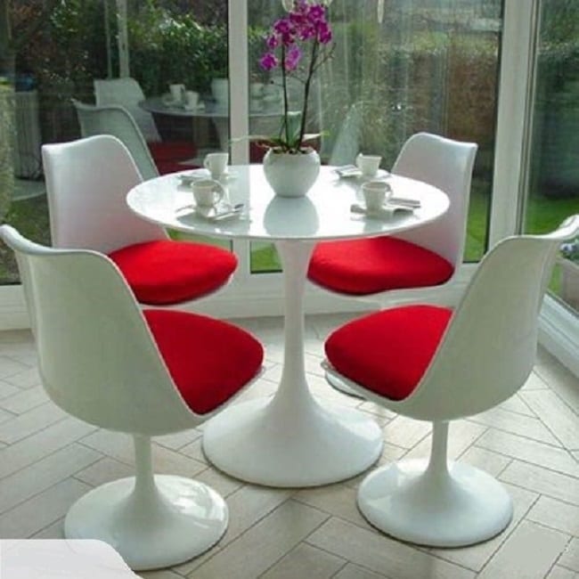 Tulip Armless Chair Set of 4 H31.5 SH17.5 x W19x D21.5 Bed
