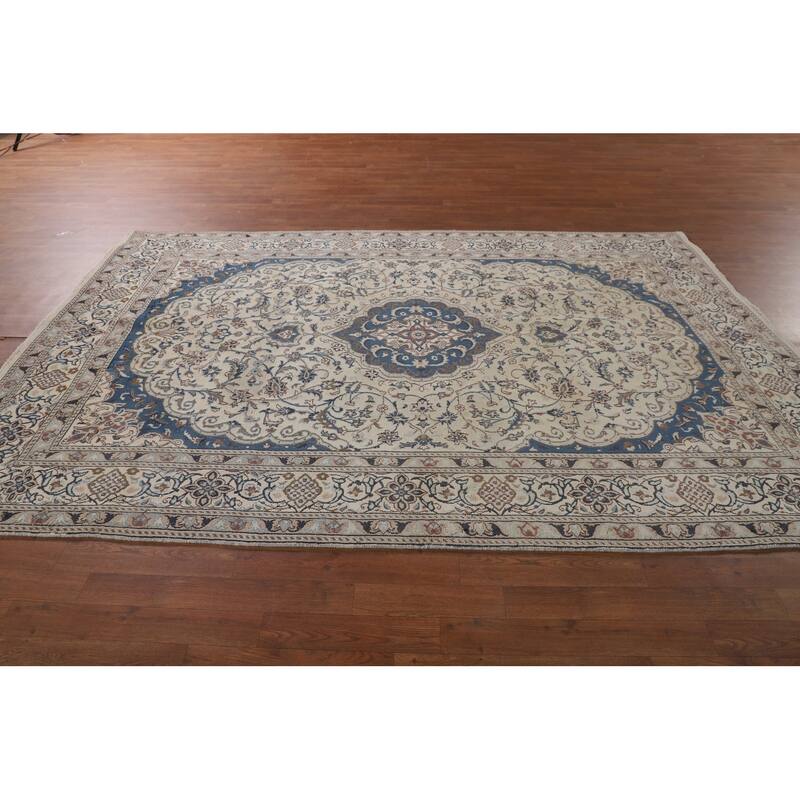 Traditional Nain Persian Vintage Rug Handmade Wool Carpet - 6'4"x 9'7"