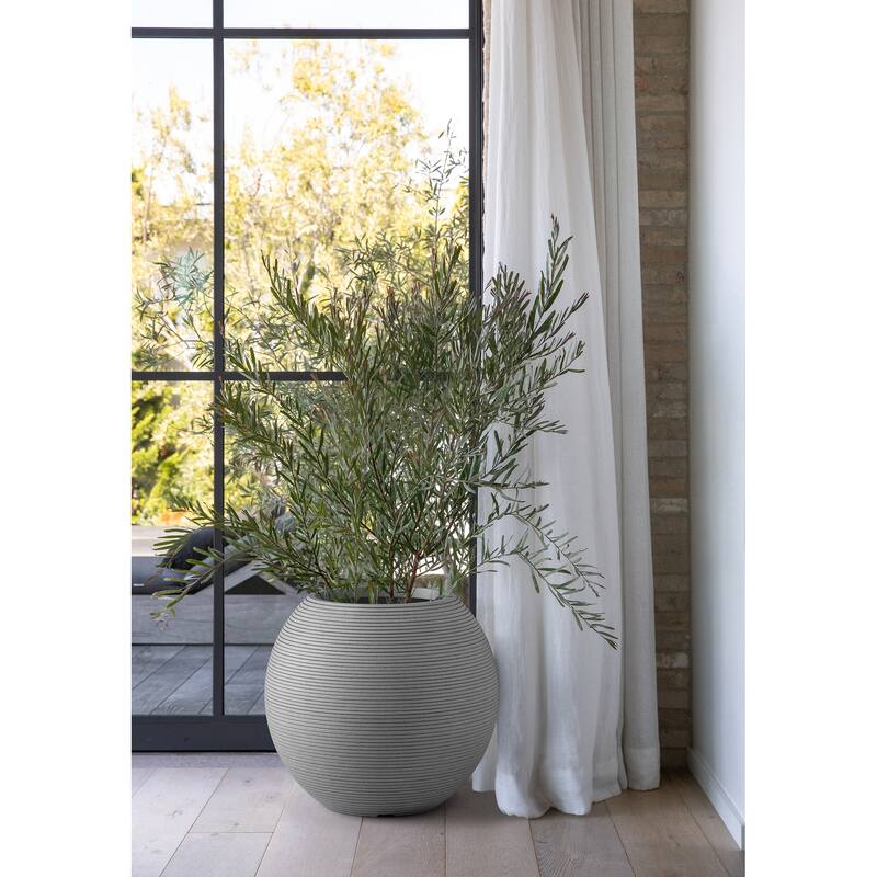 Veradek Strata Series Sphere 18'' Planter