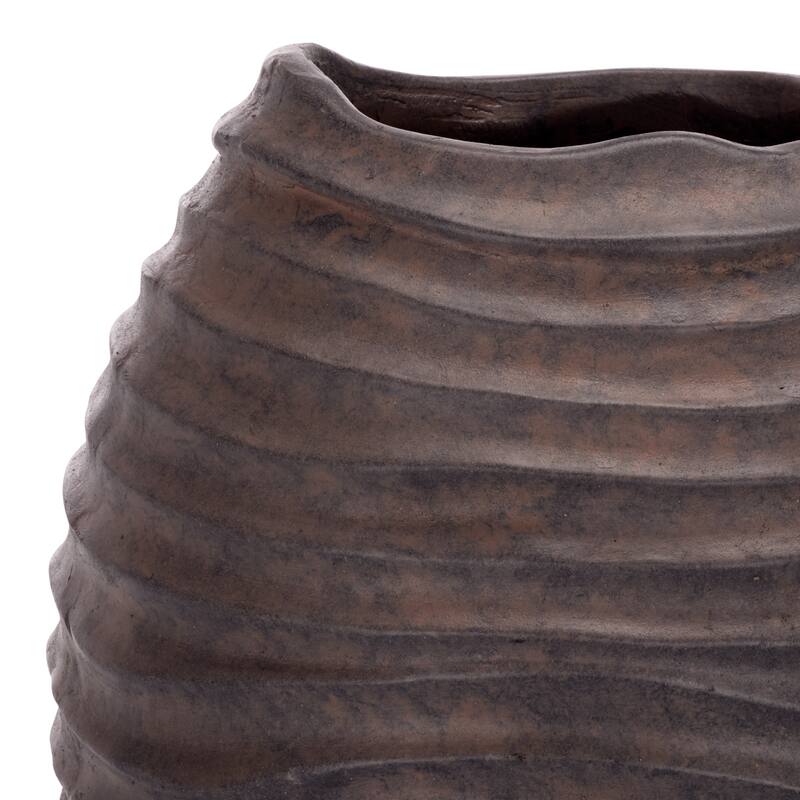 SAFAVIEH Outdoor Patio Furniture Damian Planter Pot - 10"W x 9"D x 17"H