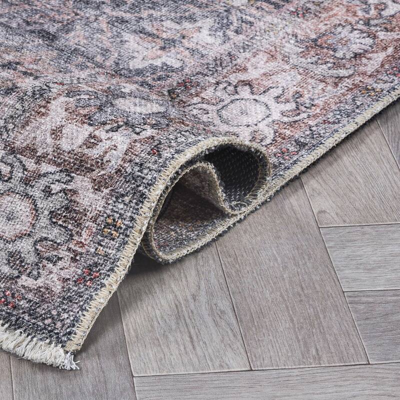 World Rug Gallery Vintage Inspired Bordered Machine Washable Area Rug