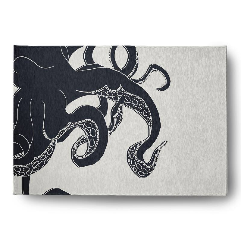 Gus Nautical Indoor/Outdoor Rug - Shark Blue - 5' x 7'