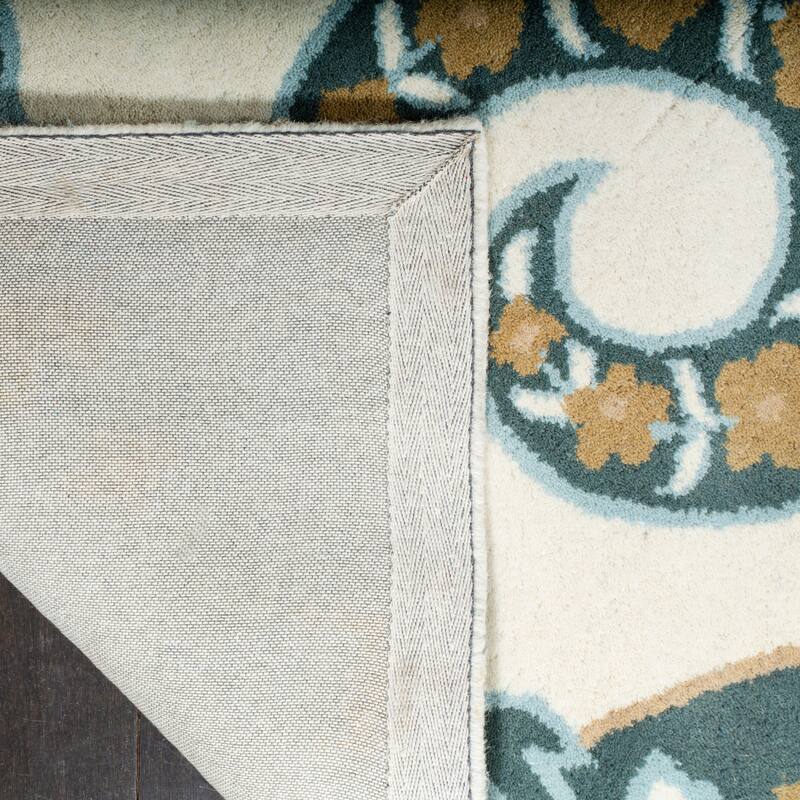 SAFAVIEH Handmade Wyndham Rosaleen Modern Wool Rug