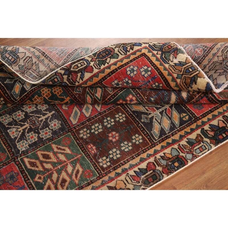Traditional Bakhtiari Persian Vintage Rug Hand-Knotted Wool Carpet - 4'6"x 8'10"
