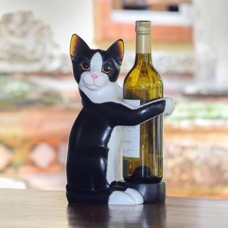 Handmade Kitty Clasp Wood wine bottle holder (Indonesia)