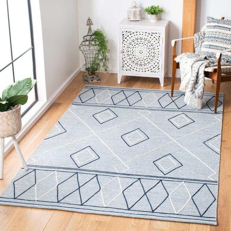 SAFAVIEH Handmade Striped Kilim Shanika Modern Cotton Rug - 5' x 8' - Light Blue/Ivory