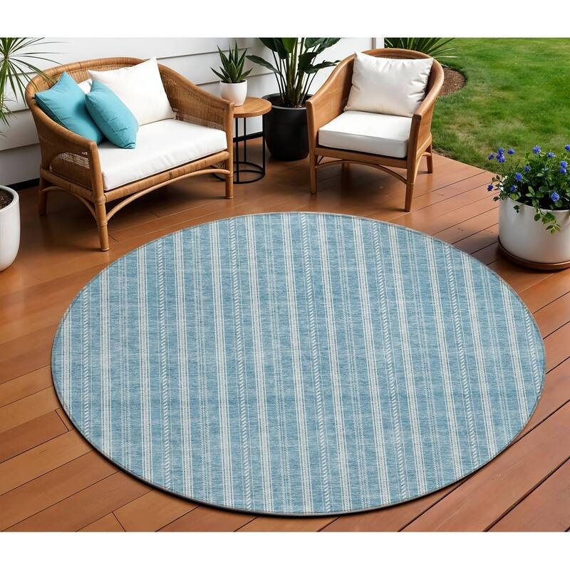 HomeRoots Striped Transitional Rectangle Outdoor Rug - 8' Round