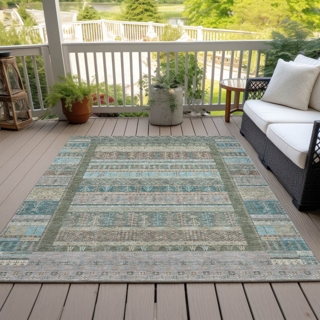 Machine Washable Indoor/Outdoor Global Kilim Chantille Rug