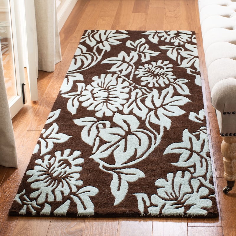 SAFAVIEH Handmade Soho Kassie Floral N.Z. Wool Rug - 2'6" x 8' Runner - Light Brown/Blue