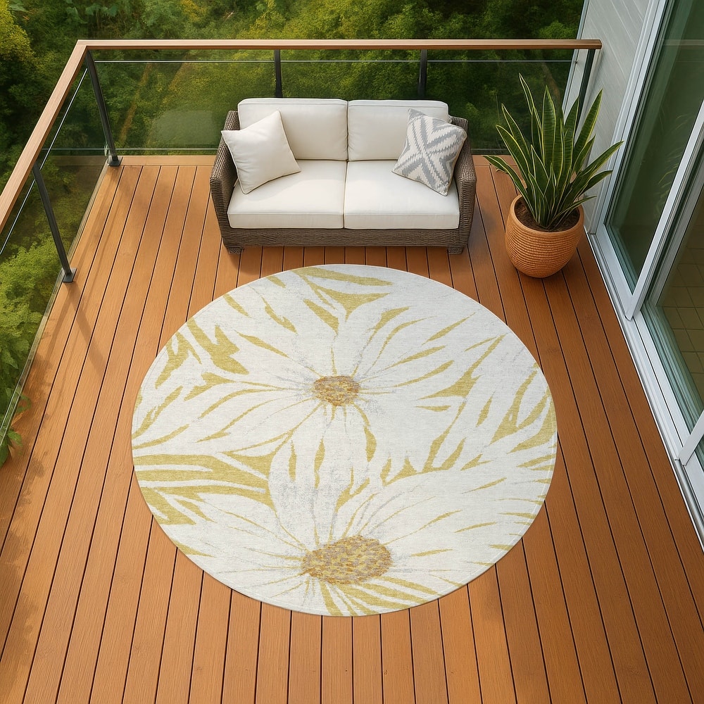Machine Washable Indoor/ Outdoor Floral Chantille Rug